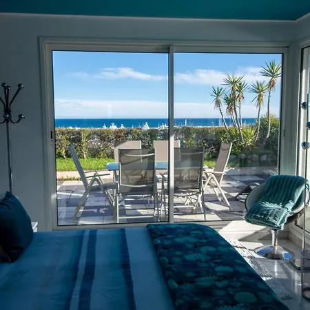 Rooftop, Sea View, Facing The Harbor, Near Center And Apartment