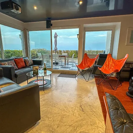 Rooftop, Sea View, Facing The Harbor, Near Center And Apartment