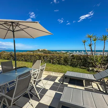 Penthouse - Panoramic Sea-view Rooftop, Port Vauban * Antibes