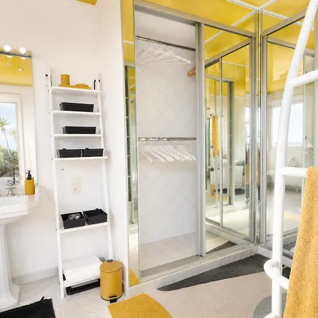 Penthouse - Panoramic Sea-view Rooftop, Port Vauban Apartment Antibes