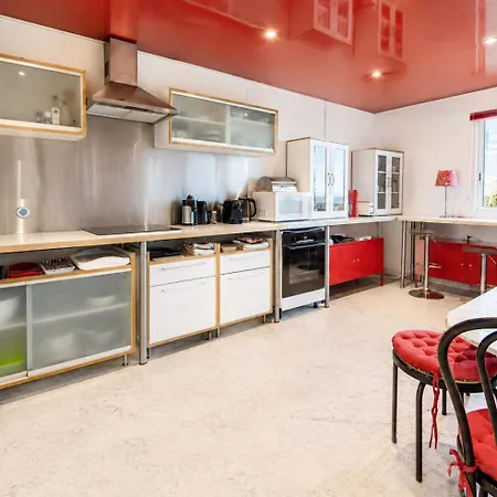 Penthouse - Panoramic Sea-view Rooftop, Port Vauban *