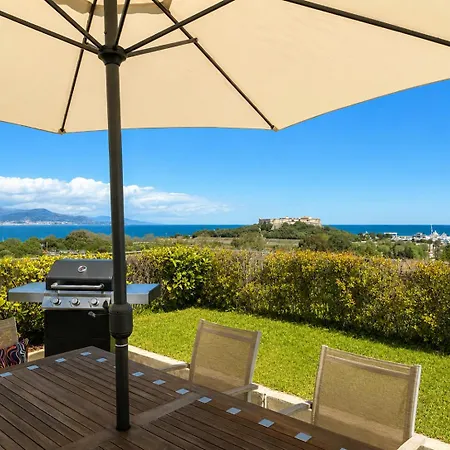 Penthouse - Panoramic Sea-view Rooftop, Port Vauban Antibes