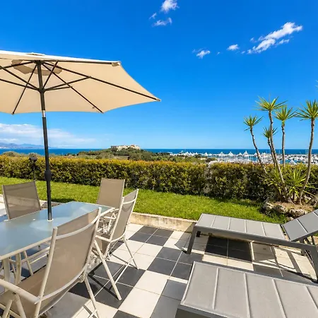 Penthouse - Panoramic Sea-view Rooftop, Port Vauban Apartment Antibes
