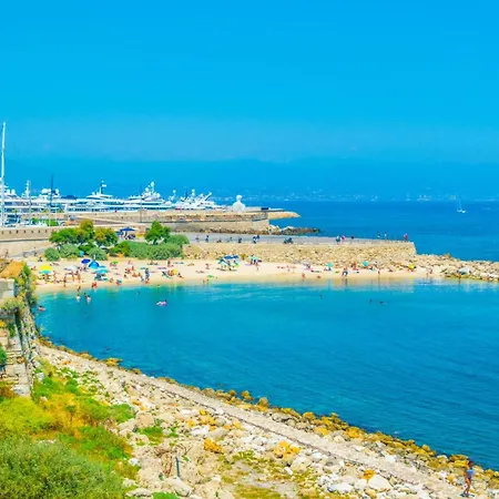 Daire Penthouse - Panoramic Sea-view Rooftop, Port Vauban *